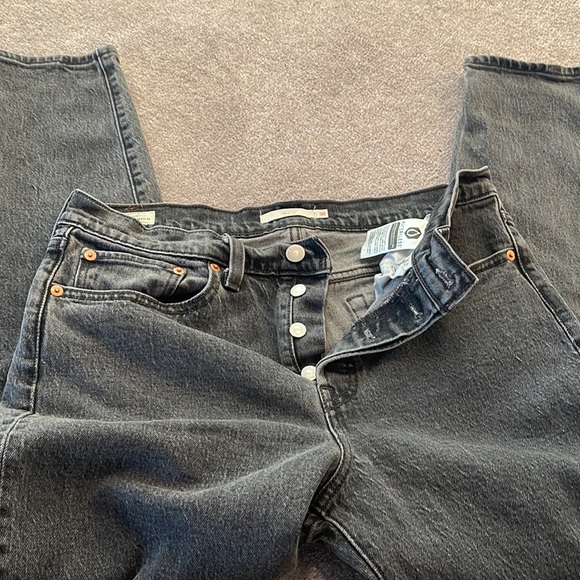 Levi’s - Picture 4 of 8